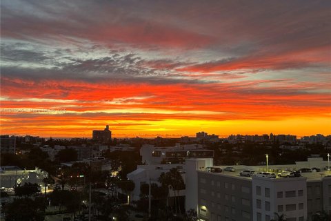 Condo in Miami Beach, Florida № 1758538 - photo 18