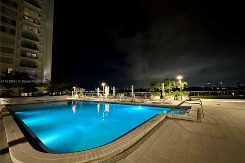 Condo in Miami Beach, Florida № 1758538 - photo 22
