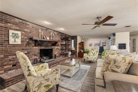 House in Lakeland, Florida 3 bedrooms, 226.68 sq.m. № 1821171 - photo 11