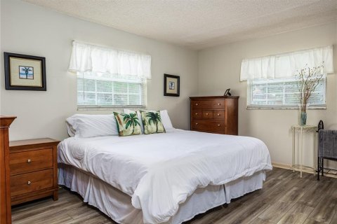 House in Lakeland, Florida 3 bedrooms, 226.68 sq.m. № 1821171 - photo 20
