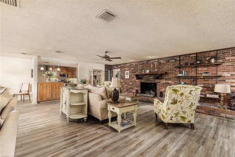 House in Lakeland, Florida 3 bedrooms, 226.68 sq.m. № 1821171 - photo 10