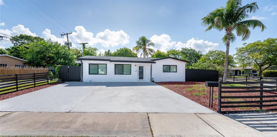 House in Miami Gardens, Florida 3 bedrooms, 100.33 sq.m. № 2086424