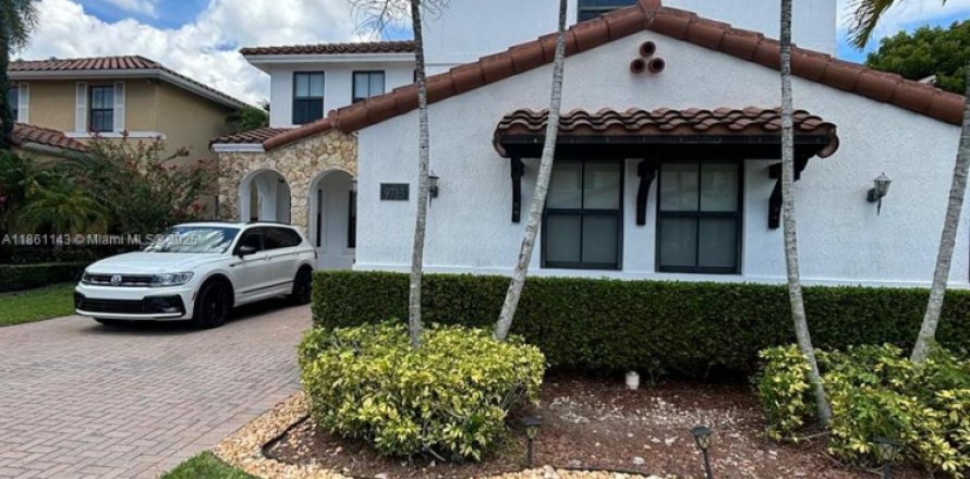 Villa ou maison à Miami, Floride 4 chambres, 279.64 m2 № 1892121