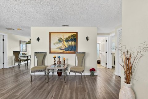 House in Hudson, Florida 3 bedrooms, 137.96 sq.m. № 1869669 - photo 15