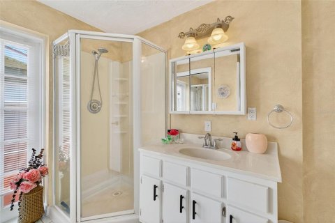 House in Hudson, Florida 3 bedrooms, 137.96 sq.m. № 1869669 - photo 8