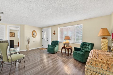 House in Hudson, Florida 3 bedrooms, 137.96 sq.m. № 1869669 - photo 16