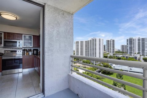 Copropriété à vendre à Aventura, Floride: 2 chambres, 118.08 m2 № 1848891 - photo 20