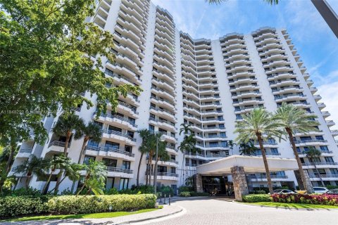 Copropriété à vendre à Aventura, Floride: 2 chambres, 118.08 m2 № 1848891 - photo 4