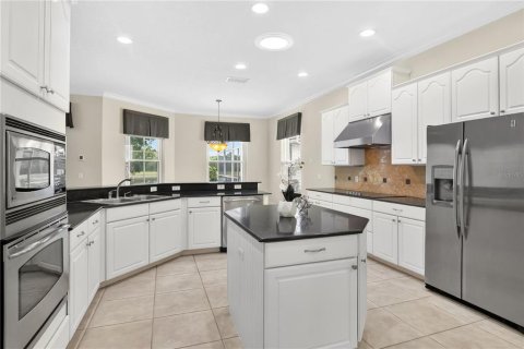 Casa en venta en Orlando, Florida, 4 dormitorios, 364.64 m2 № 2110689 - foto 15