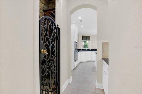 Casa en venta en Orlando, Florida, 4 dormitorios, 364.64 m2 № 2110689 - foto 14
