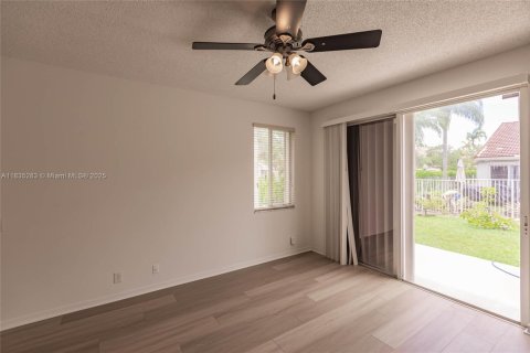 Villa ou maison à vendre à Weston, Floride: 4 chambres, 167.41 m2 № 1818656 - photo 16