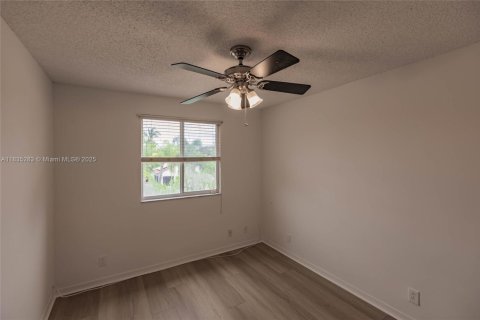 Villa ou maison à vendre à Weston, Floride: 4 chambres, 167.41 m2 № 1818656 - photo 26