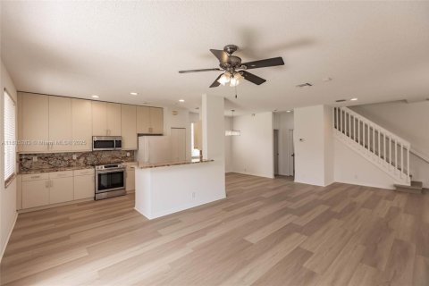 Villa ou maison à vendre à Weston, Floride: 4 chambres, 167.41 m2 № 1818656 - photo 17