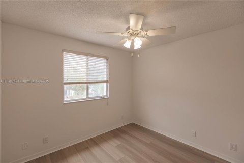 Villa ou maison à vendre à Weston, Floride: 4 chambres, 167.41 m2 № 1818656 - photo 24