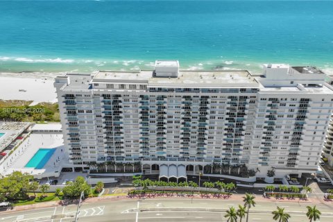 Condo in Miami Beach, Florida, 1 bedroom  № 2076107