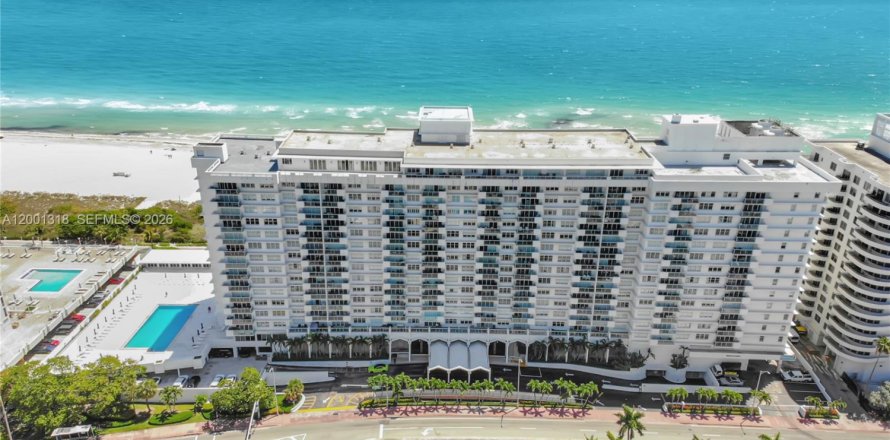Condo in Miami Beach, Florida, 1 bedroom  № 2076107