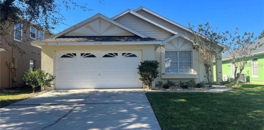 House in Kissimmee, Florida 3 bedrooms, 112.88 sq.m. № 2394426