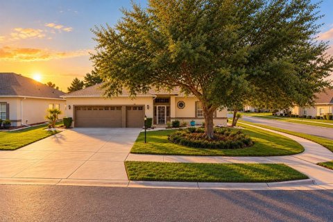 Villa ou maison à Leesburg, Floride 2 chambres, 173.82 m2 № 2421732
