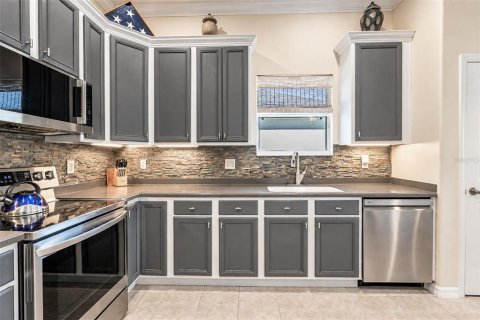 Villa ou maison à vendre à Leesburg, Floride: 2 chambres, 173.82 m2 № 2421732 - photo 11