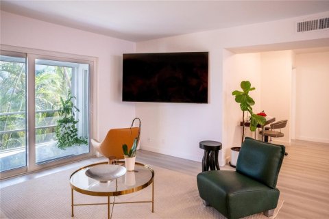 Condo in Boca Raton, Florida, 2 bedrooms  № 2181655 - photo 6