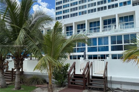 Copropriété à vendre à Miami Beach, Floride: 1 chambre № 1985423 - photo 5