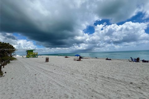 Copropriété à vendre à Miami Beach, Floride: 1 chambre № 1985423 - photo 24