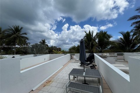 Copropriété à vendre à Miami Beach, Floride: 1 chambre № 1985423 - photo 7