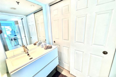 Copropriété à vendre à Miami Beach, Floride: 1 chambre № 1985423 - photo 13