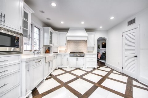 Villa ou maison à vendre à Sarasota, Floride: 4 chambres, 285.21 m2 № 2114559 - photo 15