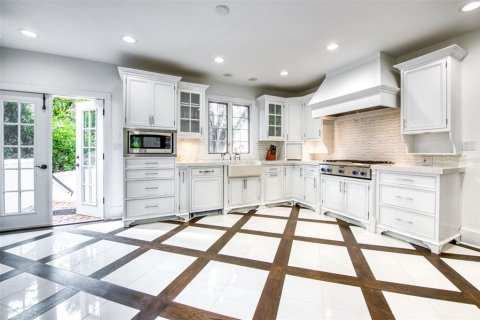 Villa ou maison à vendre à Sarasota, Floride: 4 chambres, 285.21 m2 № 2114559 - photo 19
