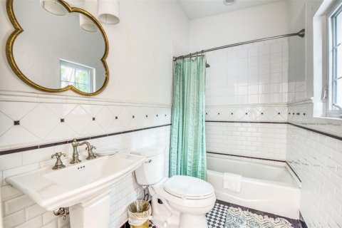 Villa ou maison à vendre à Sarasota, Floride: 4 chambres, 285.21 m2 № 2114559 - photo 27