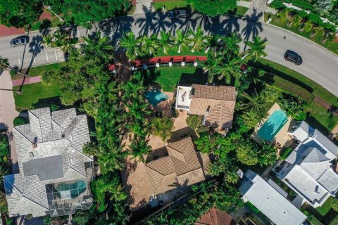 Villa ou maison à vendre à Sarasota, Floride: 4 chambres, 285.21 m2 № 2114559 - photo 5