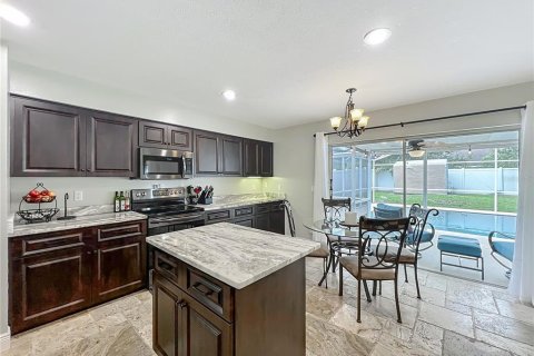 Casa en venta en Orlando, Florida, 5 dormitorios, 259.75 m2 № 1918674 - foto 17
