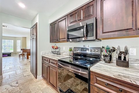 Casa en venta en Orlando, Florida, 5 dormitorios, 259.75 m2 № 1918674 - foto 19