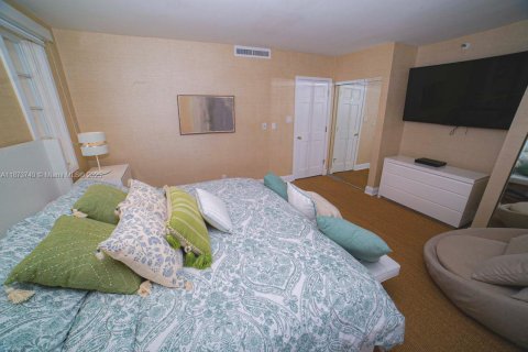 Copropriété à vendre à Miami Beach, Floride: 2 chambres, 132.76 m2 № 1924577 - photo 12