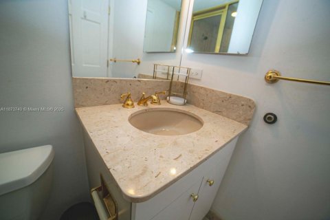 Copropriété à vendre à Miami Beach, Floride: 2 chambres, 132.76 m2 № 1924577 - photo 24