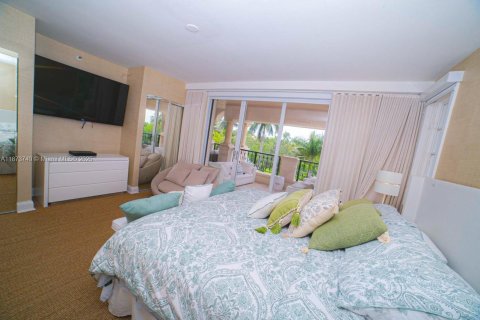 Copropriété à vendre à Miami Beach, Floride: 2 chambres, 132.76 m2 № 1924577 - photo 11