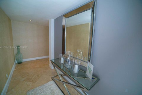Copropriété à vendre à Miami Beach, Floride: 2 chambres, 132.76 m2 № 1924577 - photo 2