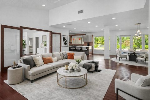 House in Cooper City, Florida 4 bedrooms, 208.47 sq.m. № 2282455 - photo 13
