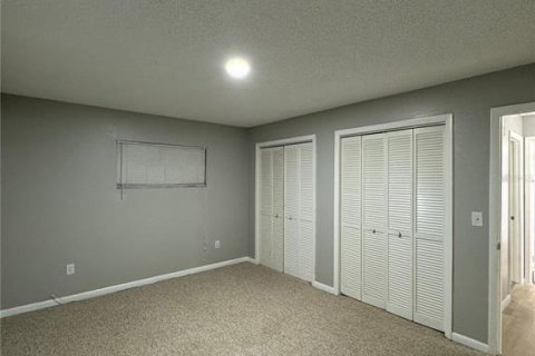 Duplex in Lake Wales, Florida 4 bedrooms, 161.28 sq.m. № 2237627