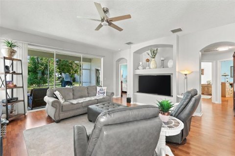 Villa ou maison à vendre à Tavares, Floride: 3 chambres, 142.6 m2 № 2420388 - photo 2