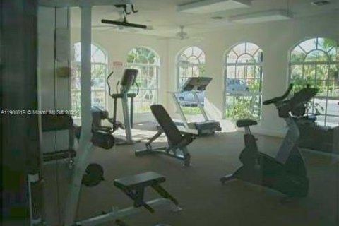 Снять в аренду таунхаус в Мирамар, Флорида 2 спальни, 134.71м2, № 1951491 - фото 20