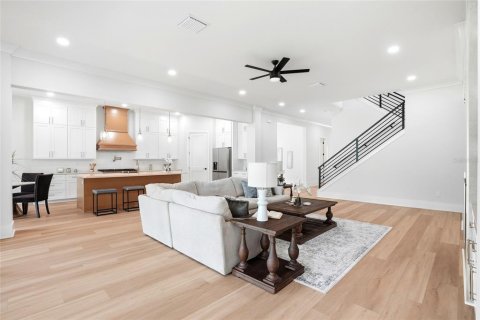 Villa ou maison à vendre à Safety Harbor, Floride: 4 chambres, 316.52 m2 № 2196499 - photo 2