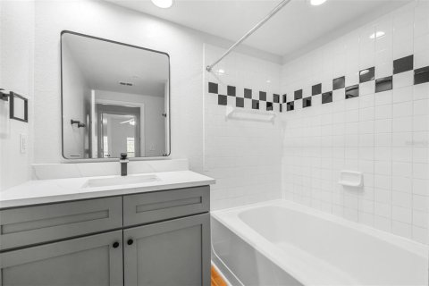 Copropriété à vendre à Tampa, Floride: 1 chambre, 66.98 m2 № 1908788 - photo 5