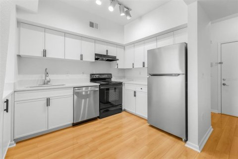 Copropriété à vendre à Tampa, Floride: 1 chambre, 66.98 m2 № 1908788 - photo 13