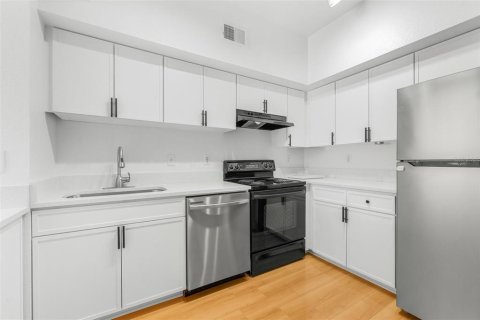 Copropriété à vendre à Tampa, Floride: 1 chambre, 66.98 m2 № 1908788 - photo 3