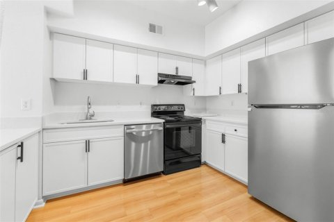 Copropriété à vendre à Tampa, Floride: 1 chambre, 66.98 m2 № 1908788 - photo 11