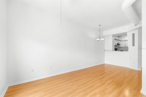 Copropriété à vendre à Tampa, Floride: 1 chambre, 66.98 m2 № 1908788 - photo 18