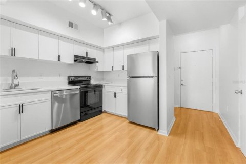 Copropriété à vendre à Tampa, Floride: 1 chambre, 66.98 m2 № 1908788 - photo 10