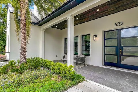 House in Winter Park, Florida 5 bedrooms, 369.19 sq.m. № 1636063 - photo 3